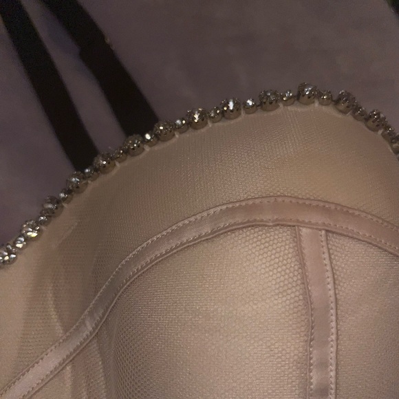 VS Dream Angel Corset 36D - Picture 5 of 15